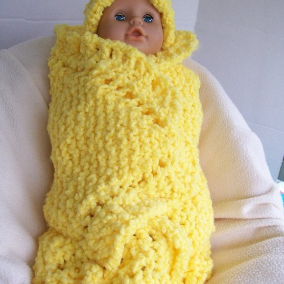 Hand Crafted Baby Blanket Hat Set Yellow Chunky Knit Swaddle Napper Cozy… - Picture 5 of 9